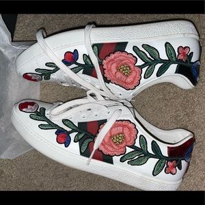 Gucci Sneakers